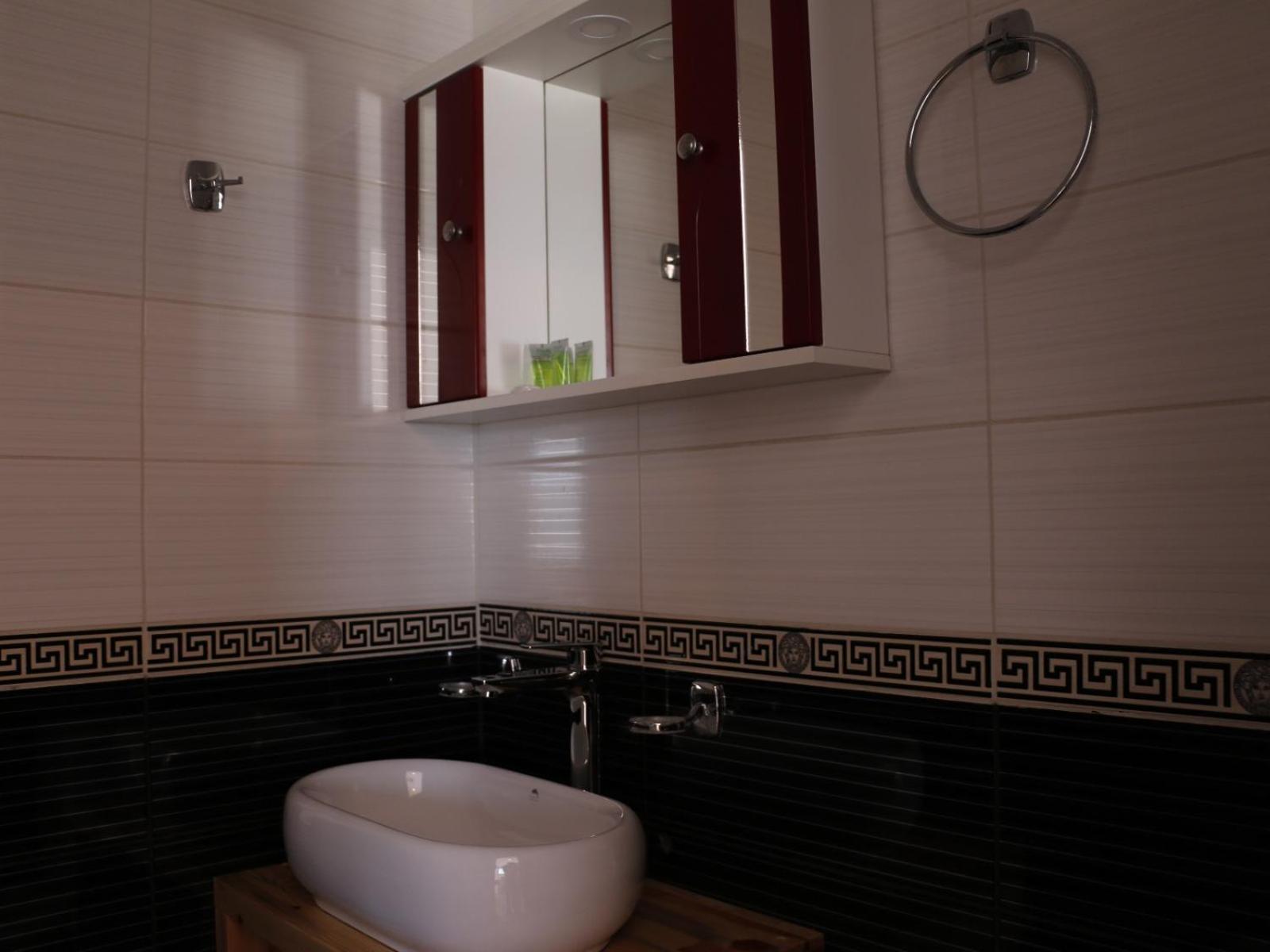 Velco Bb Himara Bed & Breakfast Exterior photo